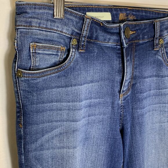 Kut from the Kloth Blue Medium Wash Mid-Rise Baby Bootcut Jeans Size 8 Short - Picture 3 of 14